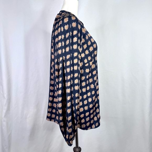 Boden silky blouse navy tan v-neck buttons balloon sleeves elastic cuff 12 - Picture 3 of 11